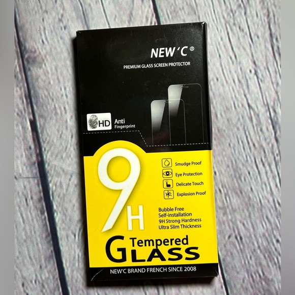 NEW'C [2Pack] Screen Protector for iPhone 11 & XR (6.1")Tempered Glass - Picture 10 of 12